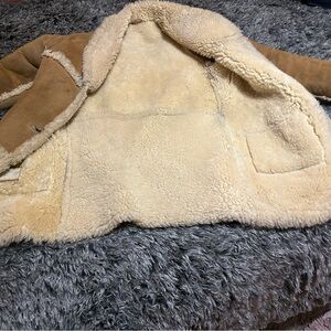 Sheep Skin coat from England

Beautiful craftsmanship!!!   Very warm!